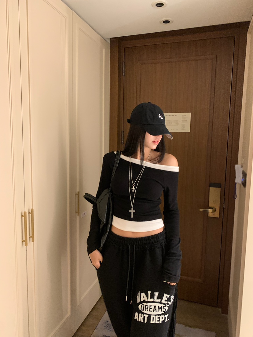 BADCALM韓國直郵女士新款熱賣休閑真品時尚人氣推薦長袖T恤BADCALM長袖T恤