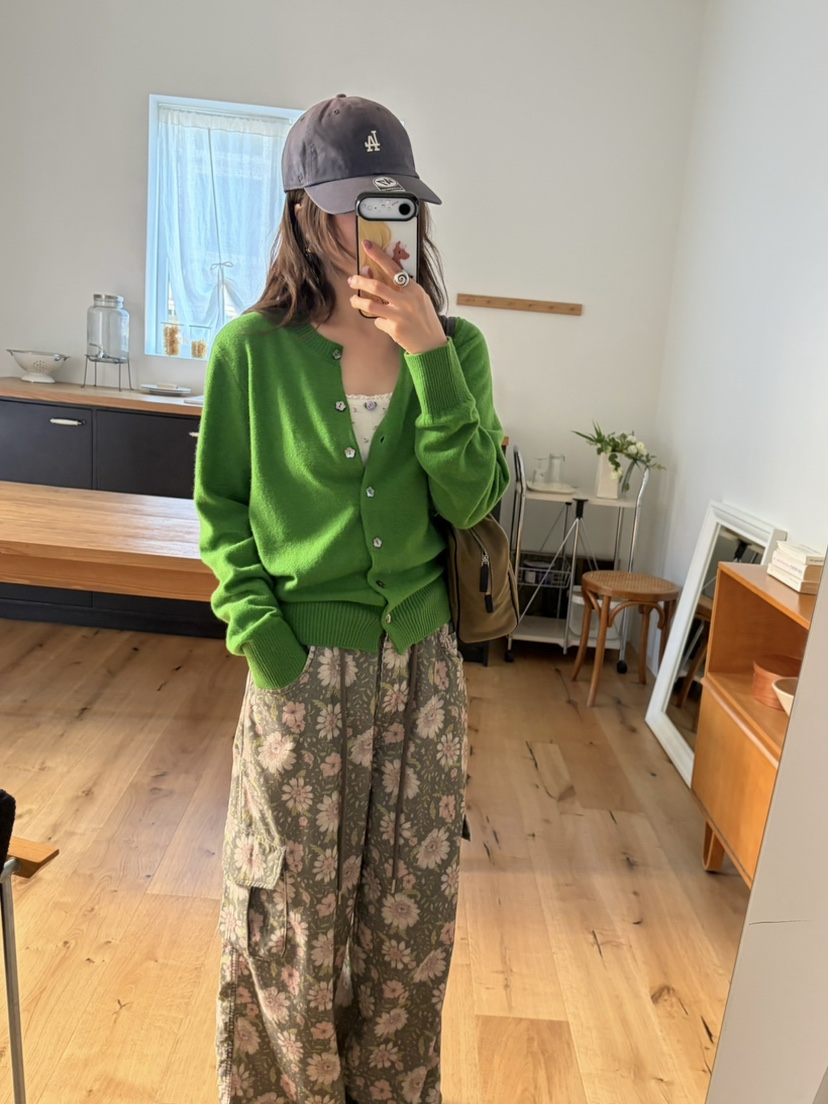 PEBBLE韓國直郵女士新品真品推薦時尚休閑褲燈芯絨工裝花朵PEBBLE休閑褲