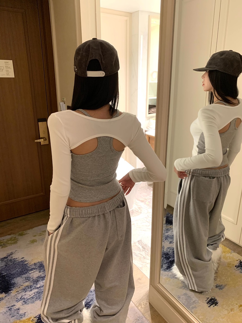 BADCALM東大門實拍女裝新品真品人氣休閑熱賣推薦長袖T恤BADCALM長袖T恤