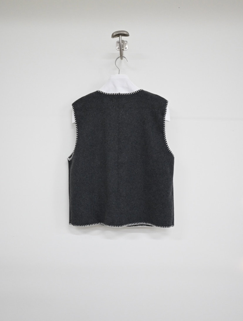 OP PER韓國代購女裝新品休閑時尚真品熱賣推薦馬甲含圍巾OPPER-simplebeige馬甲