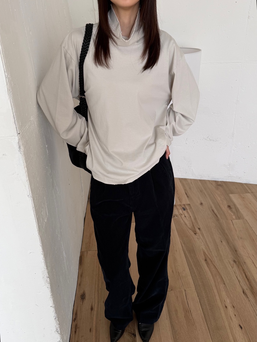 OP PER韓國直郵女裝新款人氣推薦熱賣真品時尚長袖T恤復古OPPER-simplebeige長袖T恤