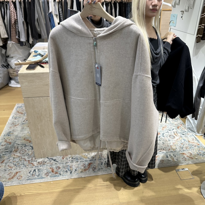 TIZZI東大門實拍女裝新品時尚真品熱賣推薦休閑人氣夾克兜帽TIZZI夾克圖色2