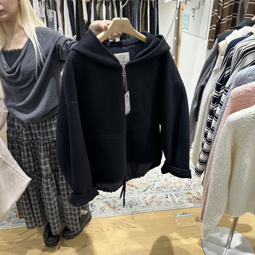 TIZZI東大門實拍女裝新品時尚真品熱賣推薦休閑人氣夾克兜帽TIZZI夾克圖色3