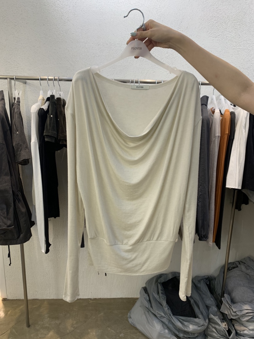 PLOVER東大門代購女裝新款真品推薦人氣時尚休閑熱賣長袖T恤PLO_VER長袖T恤圖色2