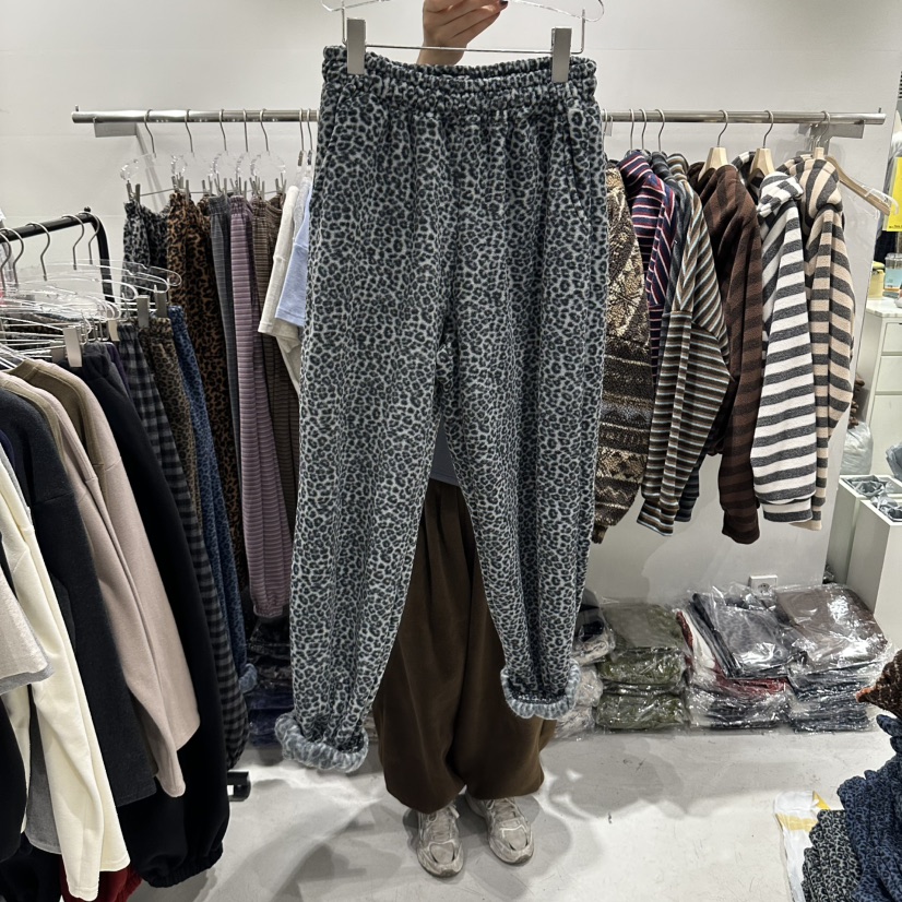 COMBO韓國代購女裝新品時尚推薦真品熱賣人氣休閑休閑褲加絨COM_BO休閑褲圖色3灰色