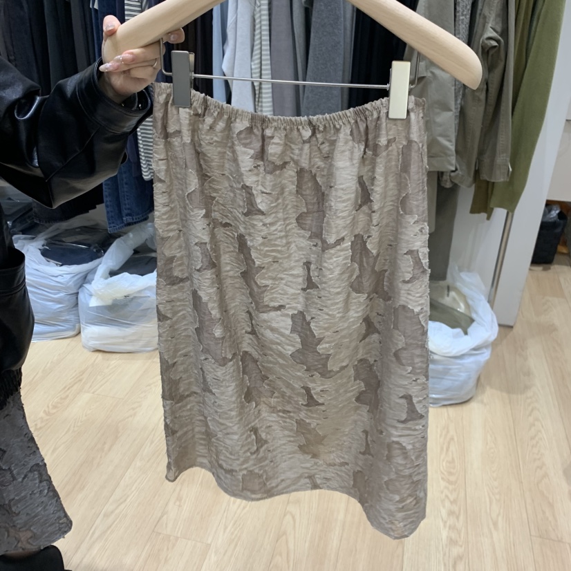 HAUS-A韓國直郵女裝新品時尚熱賣休閑真品半身裙中短裙花朵HAUSWOMEN半身裙/中短裙