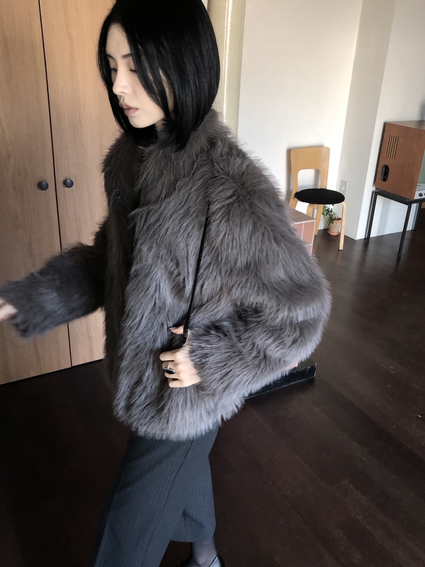 LE BUTTER韓國代購女裝新品時尚休閑職業熱賣人氣短款大衣LE BUTTER短款大衣