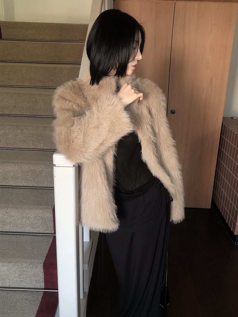 LE BUTTER韓國代購女裝新品時尚休閑職業熱賣人氣短款大衣LE BUTTER短款大衣