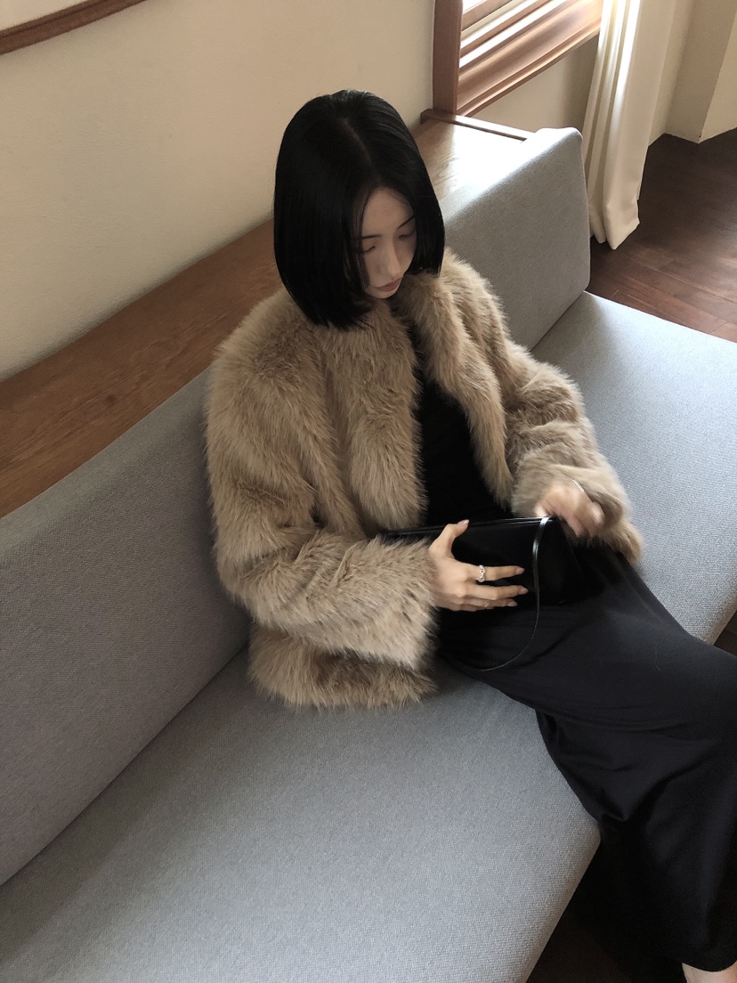 LE BUTTER韓國代購女裝新品時尚休閑職業熱賣人氣短款大衣LE BUTTER短款大衣