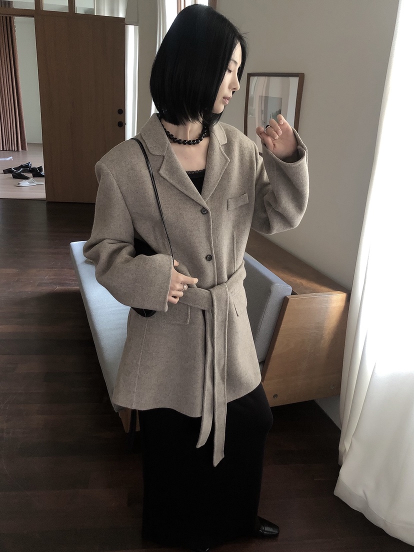 LE BUTTER韓國直郵女士新品休閑熱賣夾克手工制品含腰帶LE BUTTER夾克