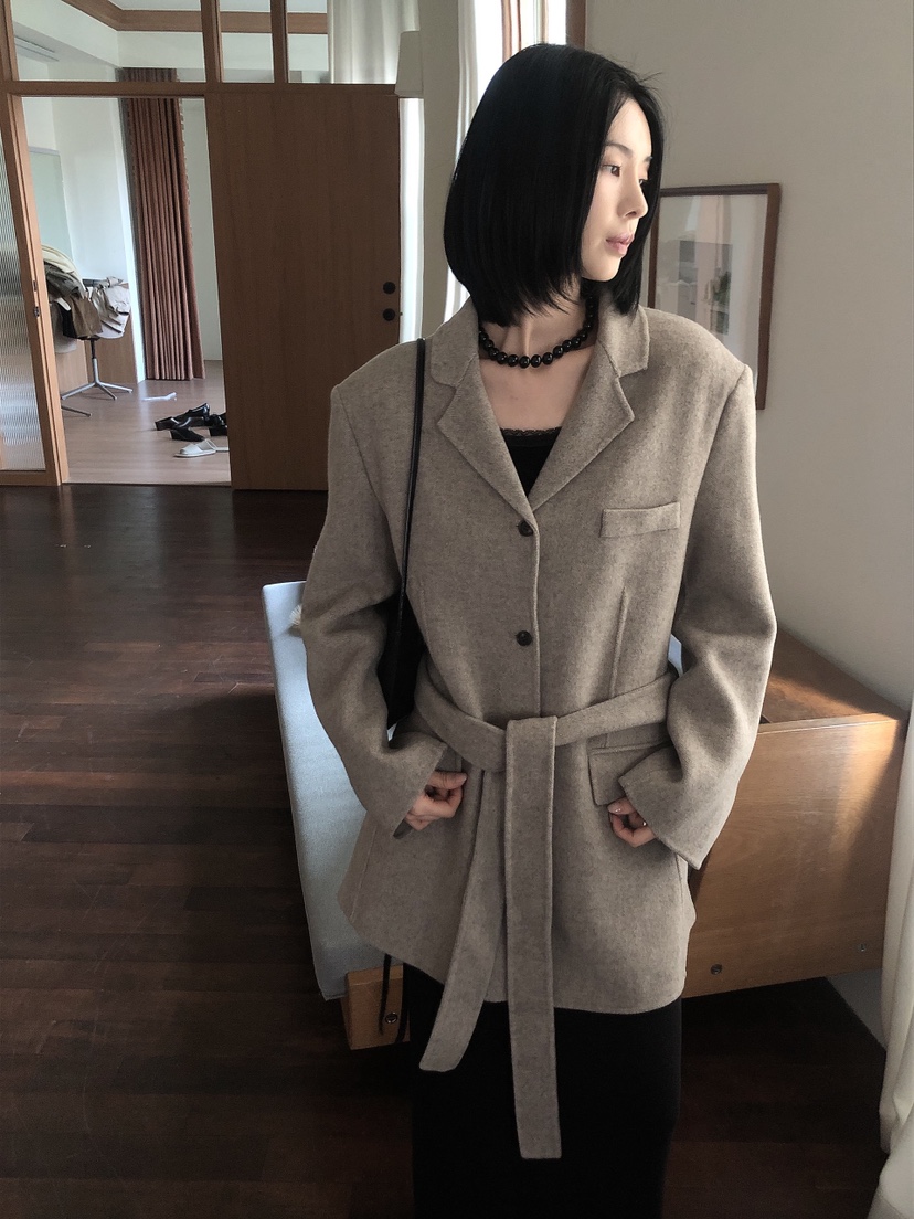 LE BUTTER韓國直郵女士新品休閑熱賣夾克手工制品含腰帶LE BUTTER夾克
