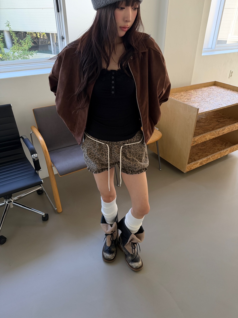 LOVE PULL韓國代購女裝新款時尚休閑人氣推薦職業熱賣短褲LOVE PULL短褲