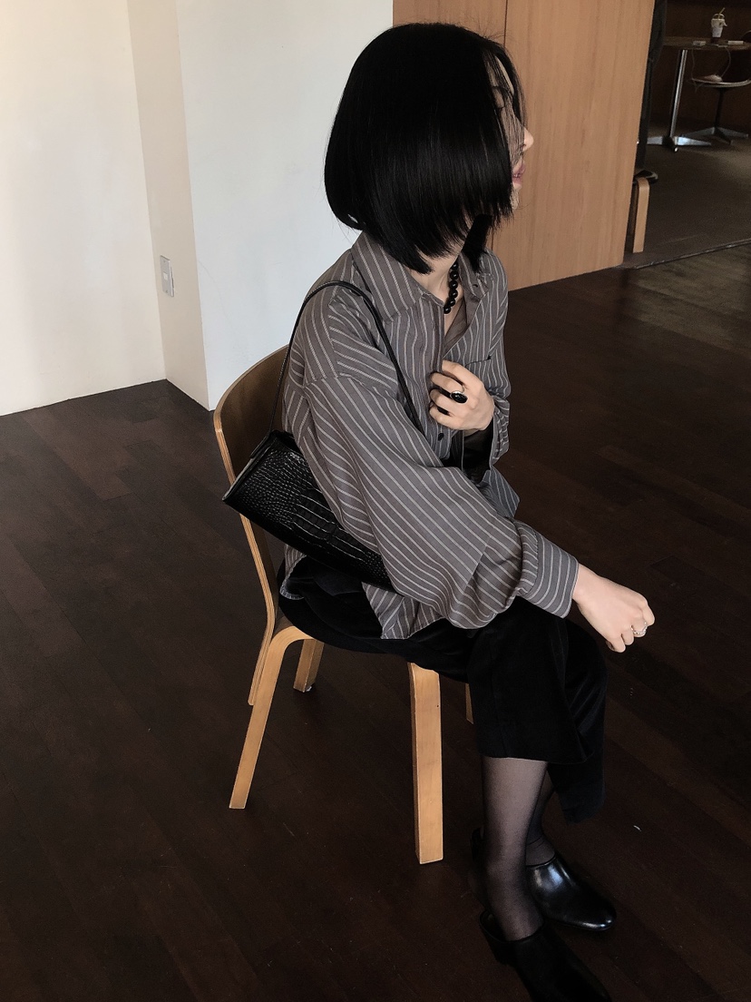 LE BUTTER東大門代購女裝新款時尚推薦熱賣人氣襯衫蕾絲衫LE BUTTER襯衫/蕾絲衫