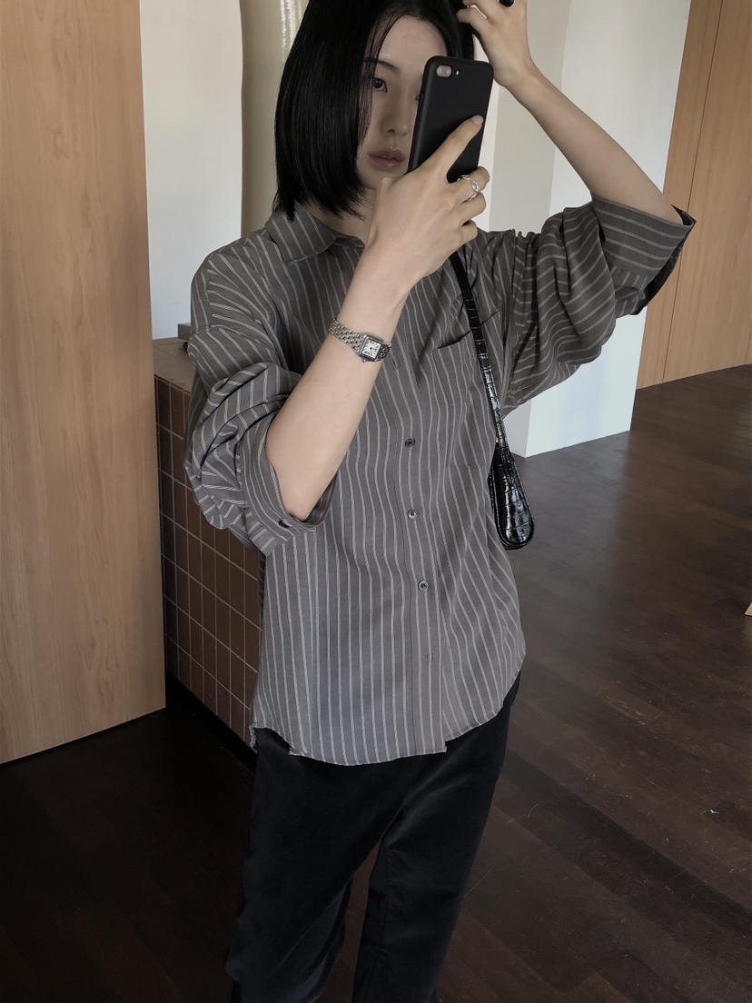 LE BUTTER東大門代購女裝新款時尚推薦熱賣人氣襯衫蕾絲衫LE BUTTER襯衫/蕾絲衫