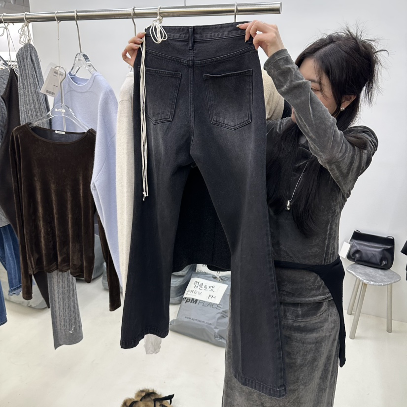 PREV.東大門直郵女裝新款真品熱賣人氣休閑職業牛仔褲黑色PREV.牛仔褲