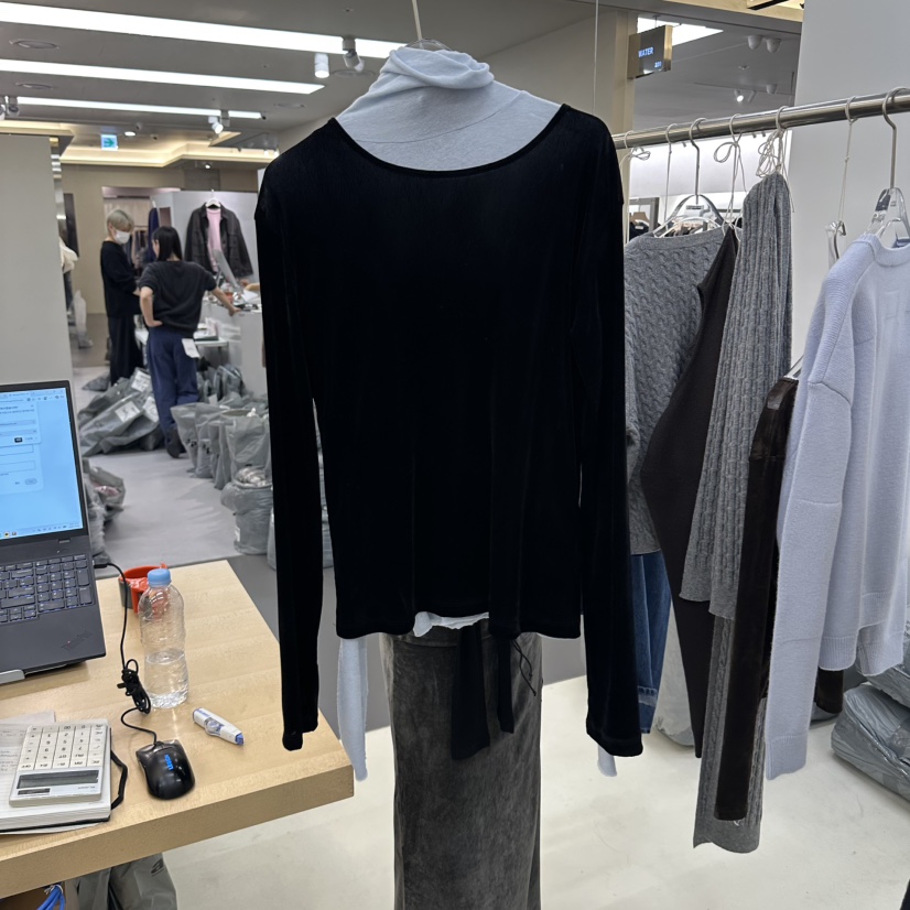 PREV.東大門代購女士新品推薦休閑真品熱賣長袖T恤不含內搭PREV.長袖T恤圖色2黑色