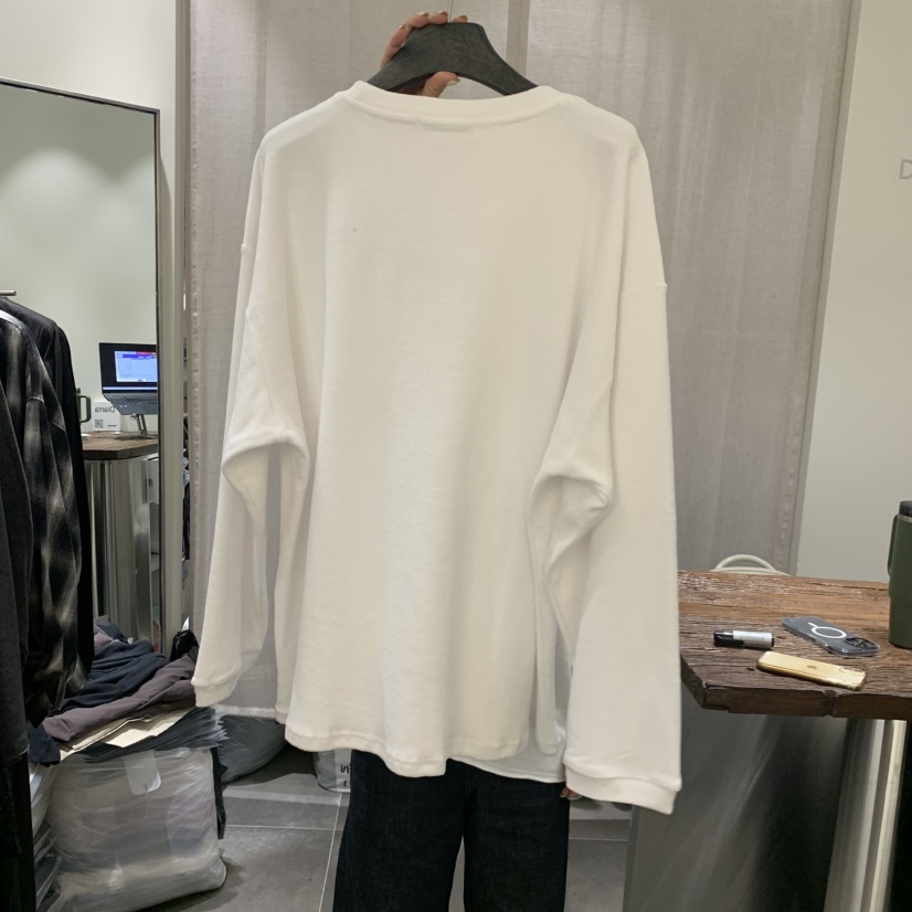 DIARRA東大門實拍女裝新品熱賣人氣時尚真品推薦衛衣刺繡Diarra衛衣