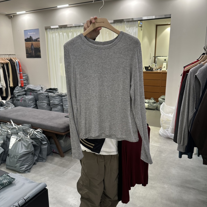 URBANSTORY/REMAKING東大門直郵女裝新品熱賣真品長袖T恤Remaking/URBANSTORY長袖T恤圖色2