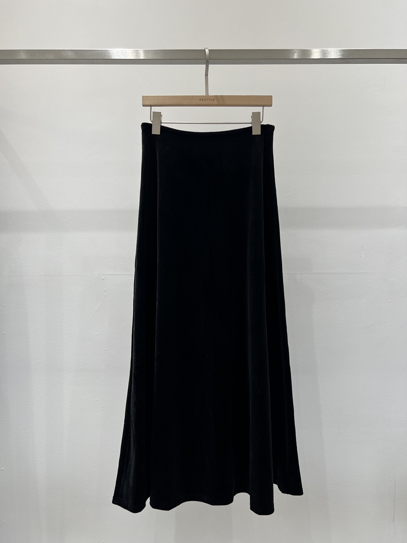 RE STYLE-Q東大門代購女裝新品人氣職業熱賣長裙天鵝絨RE STYLE長裙圖色1黑色