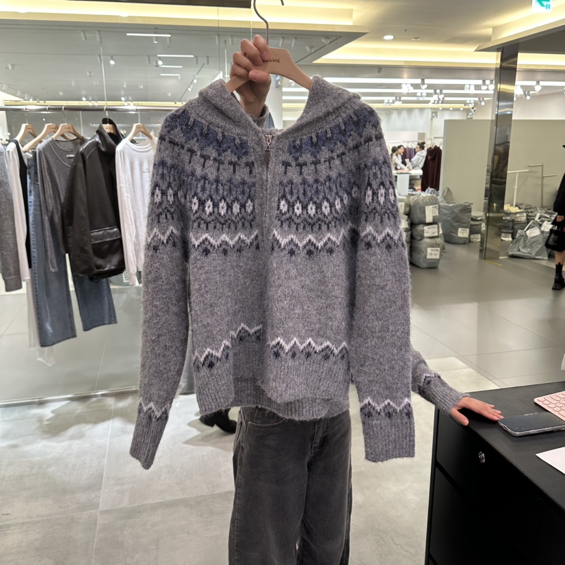 URBANSTORY/REMAKING東大門實拍女士新款推薦毛衣拉鏈連帽衫Remaking/URBANSTORY毛衣圖色2