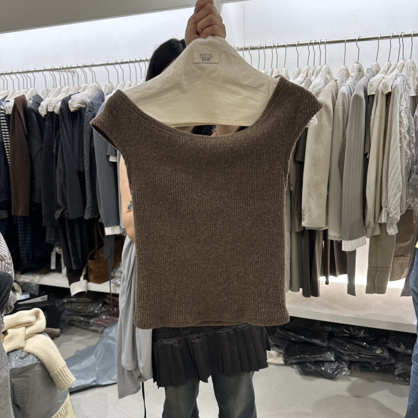 BERTHA韓國直郵女士新款熱賣推薦時尚真品吊帶背心不含內搭BERTHA吊帶/背心圖色1