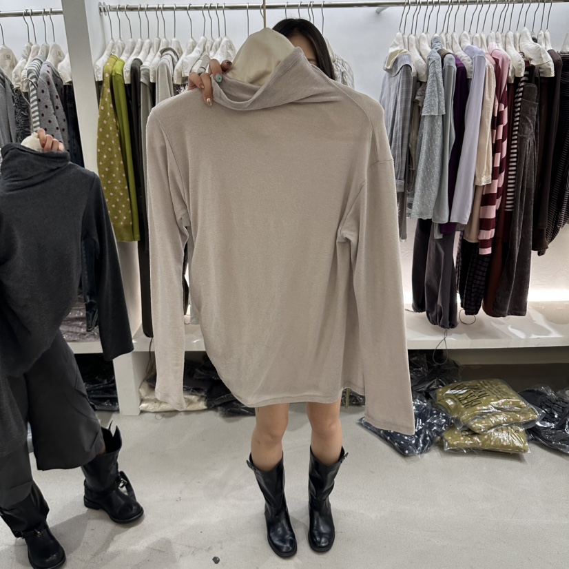 BERTHA韓國直郵女士新品推薦人氣時尚真品長袖T恤高領褶皺BERTHA長袖T恤