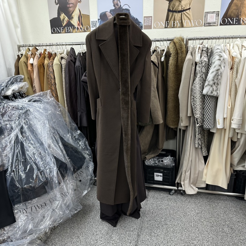 ONEBYTWO東大門代購女士新品職業真品中長款大衣含腰帶皮草ONE BY TWO-P中長款大衣圖色2棕色