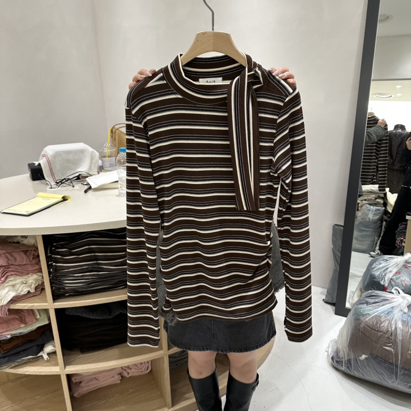 AURA韓國直郵女裝新品真品推薦職業時尚休閑人氣熱賣長袖T恤Au ra長袖T恤圖色1棕色