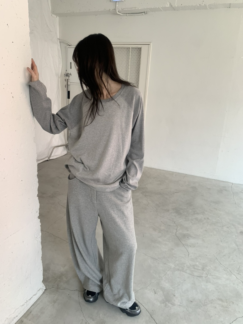 LE AVE東大門直郵女裝新款熱賣時尚推薦休閑人氣長袖T恤LE AVE長袖T恤