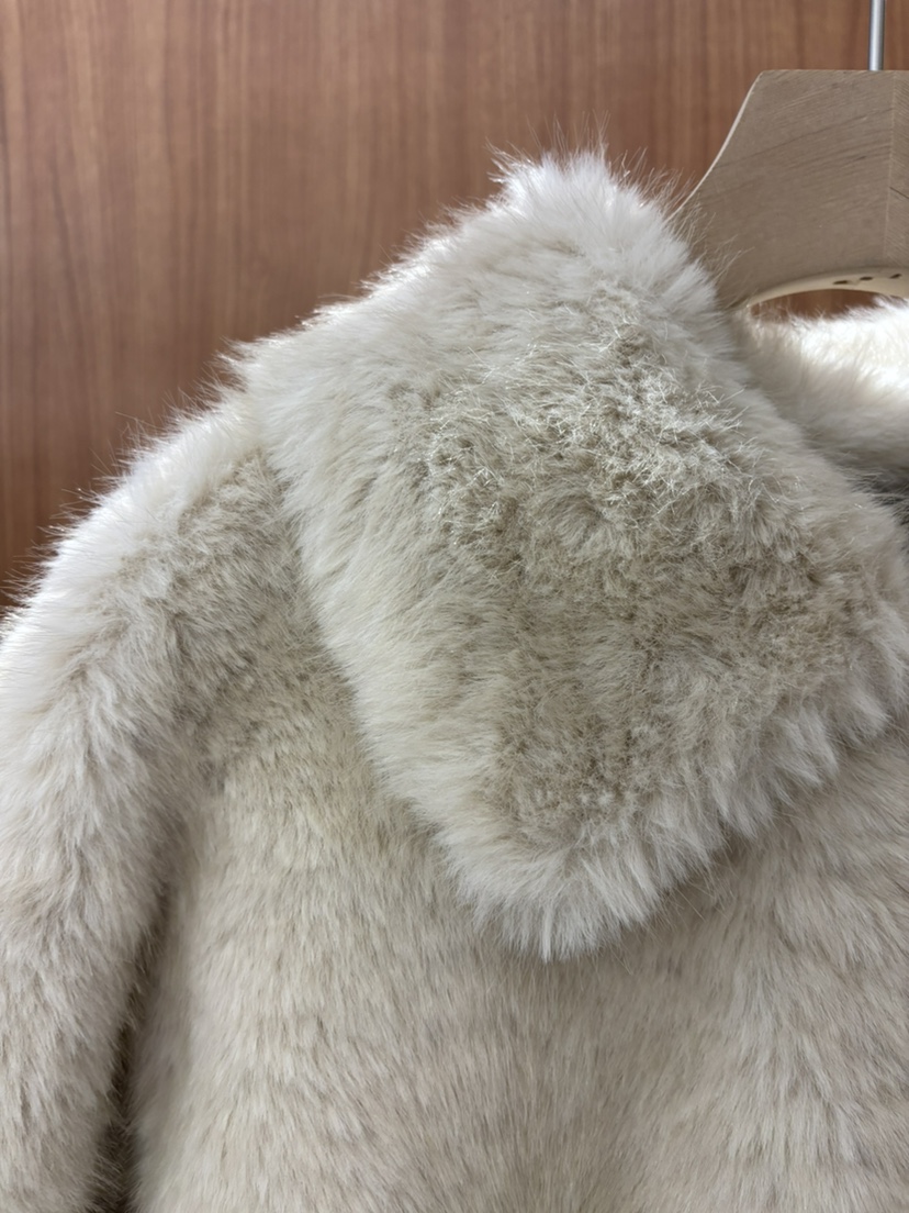 MABE韓國代購女裝新品時尚推薦真品人氣休閑短款大衣皮草MABE短款大衣