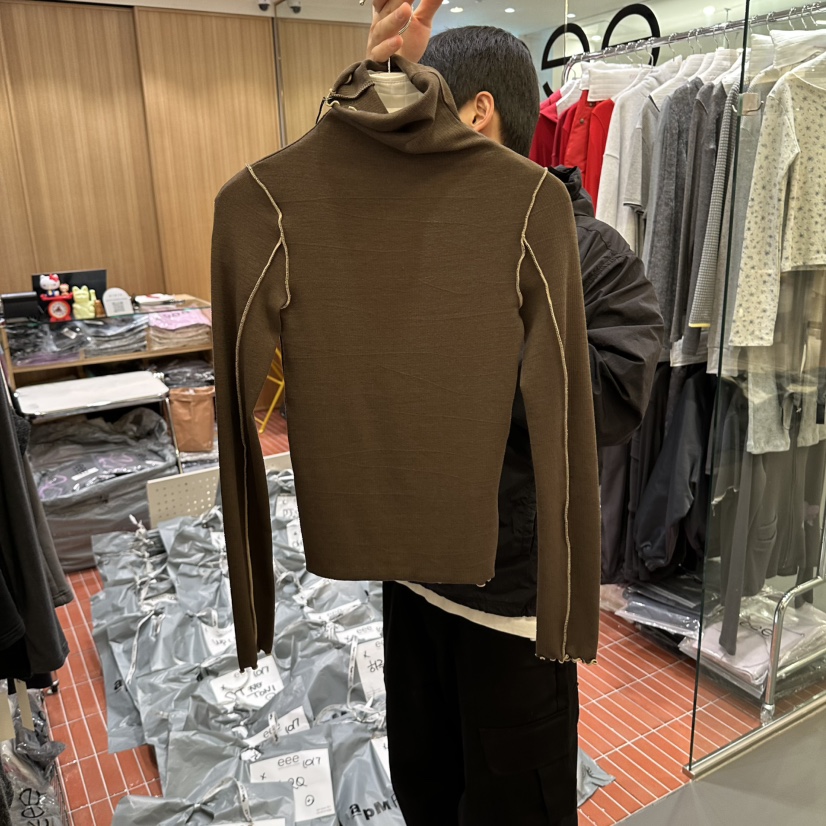 EEE東大門直郵女裝新品休閑熱賣真品時尚人氣推薦長袖T恤EEE長袖T恤圖色2棕色