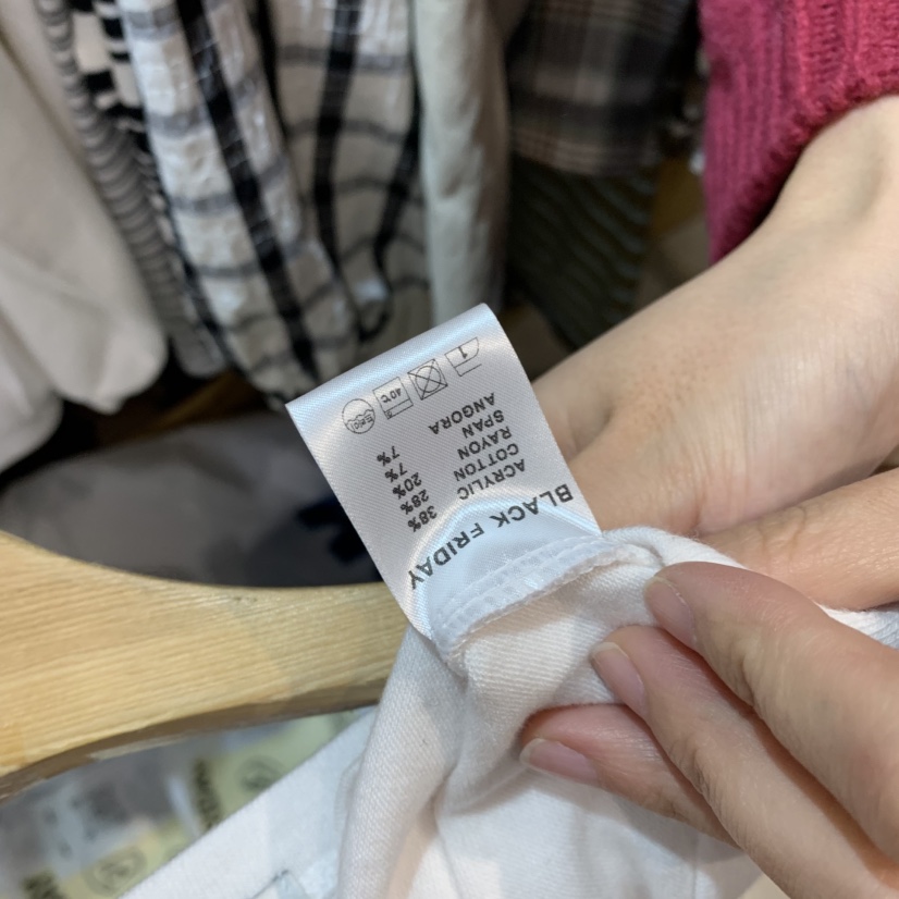BLACKFRIDAY韓國代購女士新款熱賣時尚推薦人氣真品長袖T恤BLACK FRIDAY長袖T恤