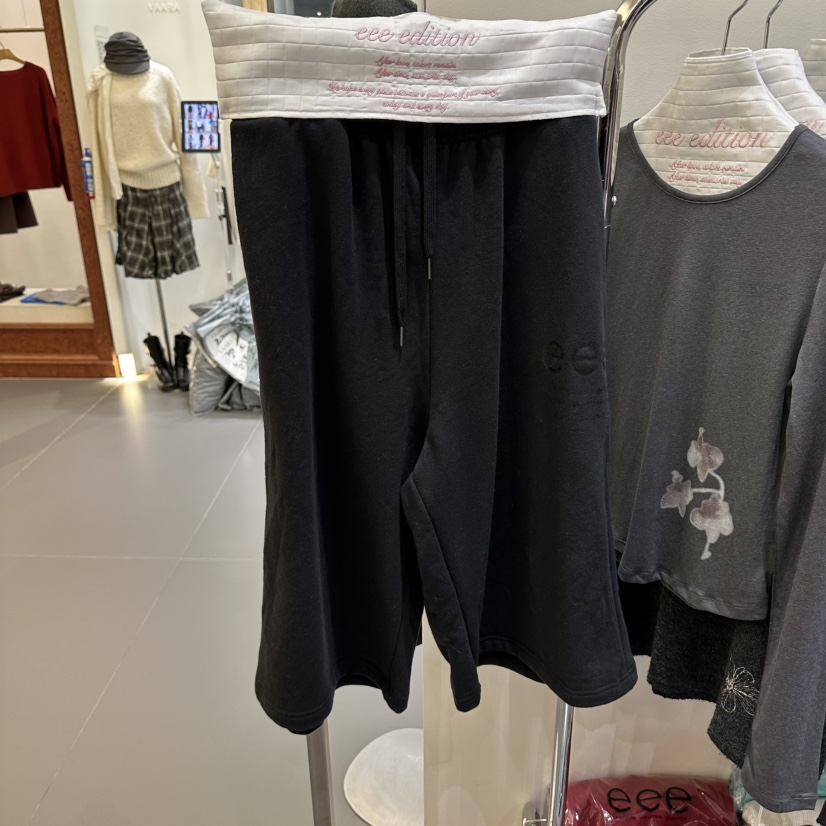 EEE東大門直郵女士新品休閑真品推薦熱賣時尚人氣短褲EEE短褲圖色2