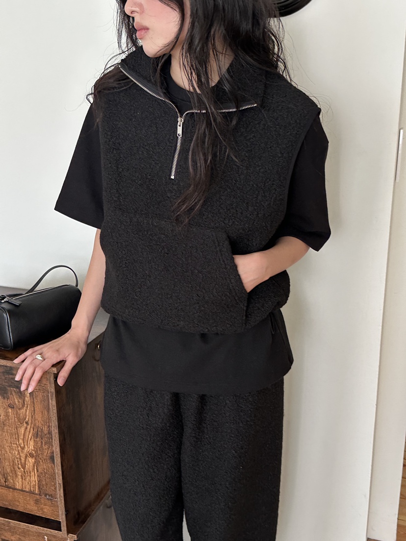 LE VASE東大門代購女士新款推薦人氣真品吊帶背心半拉鏈LE VASE吊帶/背心