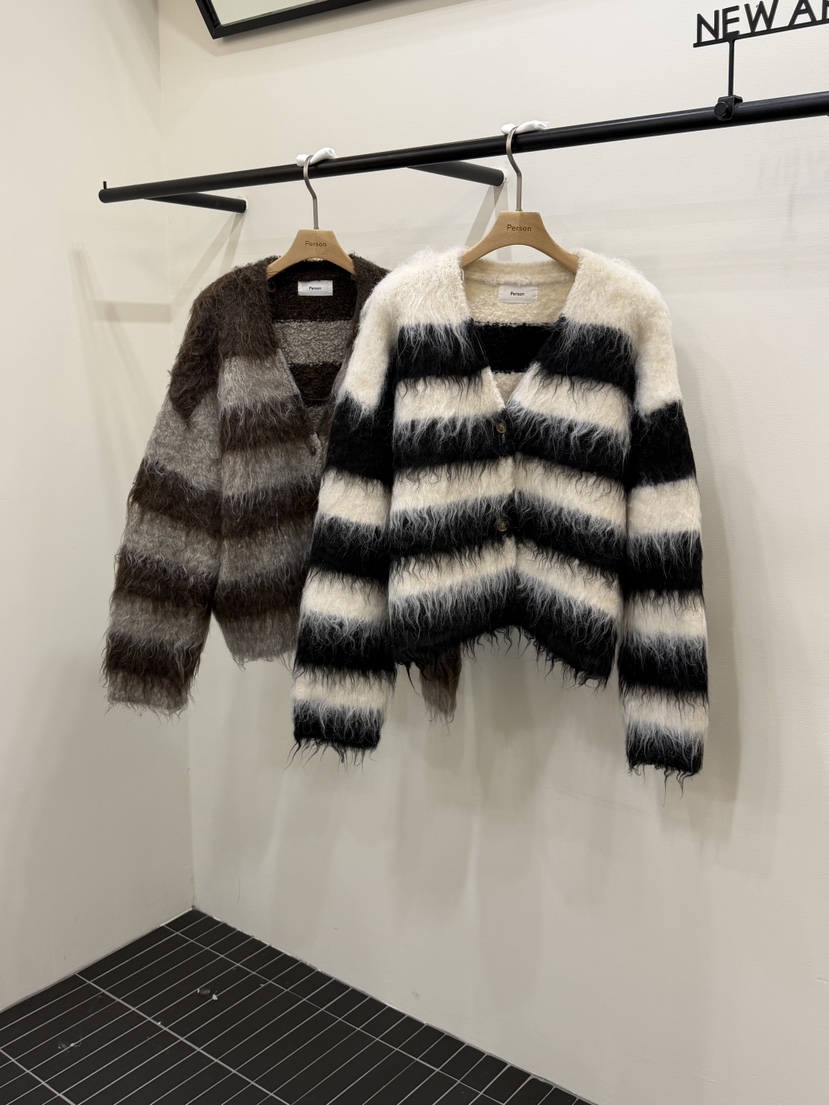 PERSON韓國代購女士新品人氣熱賣真品時尚休閑推薦毛衣V領PERSON毛衣