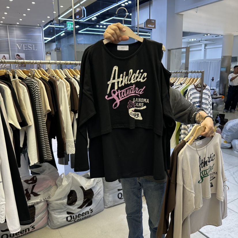 K STORY東大門實拍女裝新品真品時尚推薦人氣長袖T恤假兩件K STORY長袖T恤圖色2