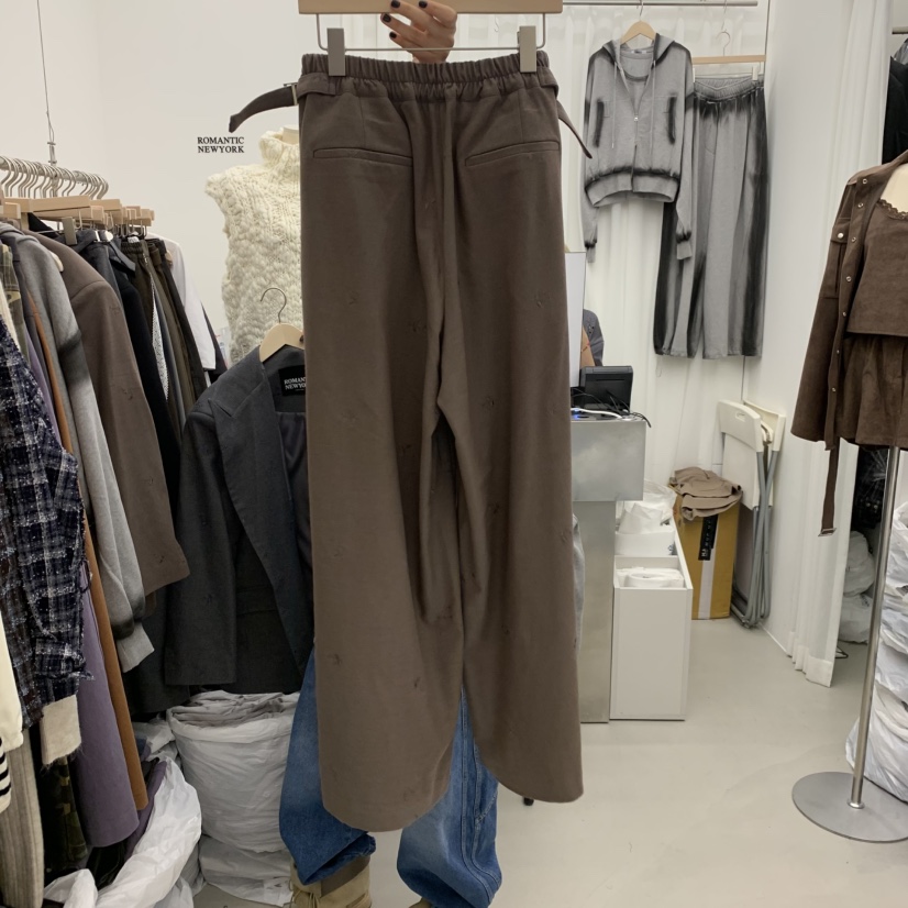 ROMANTIC NEWYORK東大門實拍女裝新款人氣休閑休閑褲刺繡ROMANTIC NEWYORK休閑褲