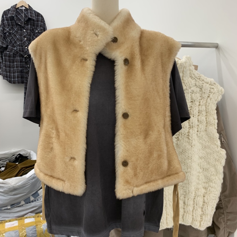 ROMANTIC NEWYORK東大門代購女裝新品熱賣職業時尚馬甲皮草ROMANTIC NEWYORK馬甲圖色1