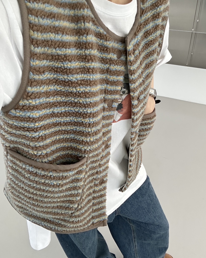 HOWDY/FACT THE NERD東大門代購女士新品推薦休閑馬甲HOWDY/FACT THE NERD馬甲