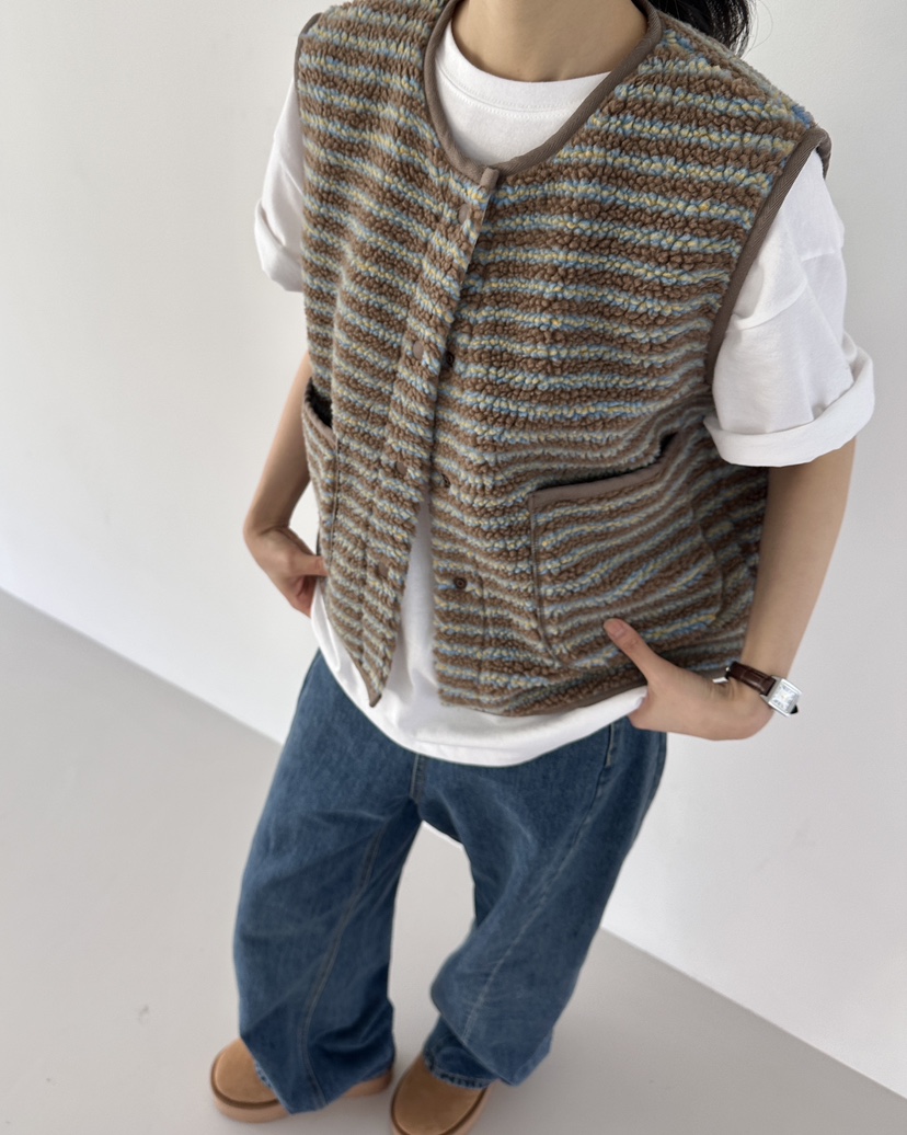 HOWDY/FACT THE NERD東大門代購女士新品推薦休閑馬甲HOWDY/FACT THE NERD馬甲
