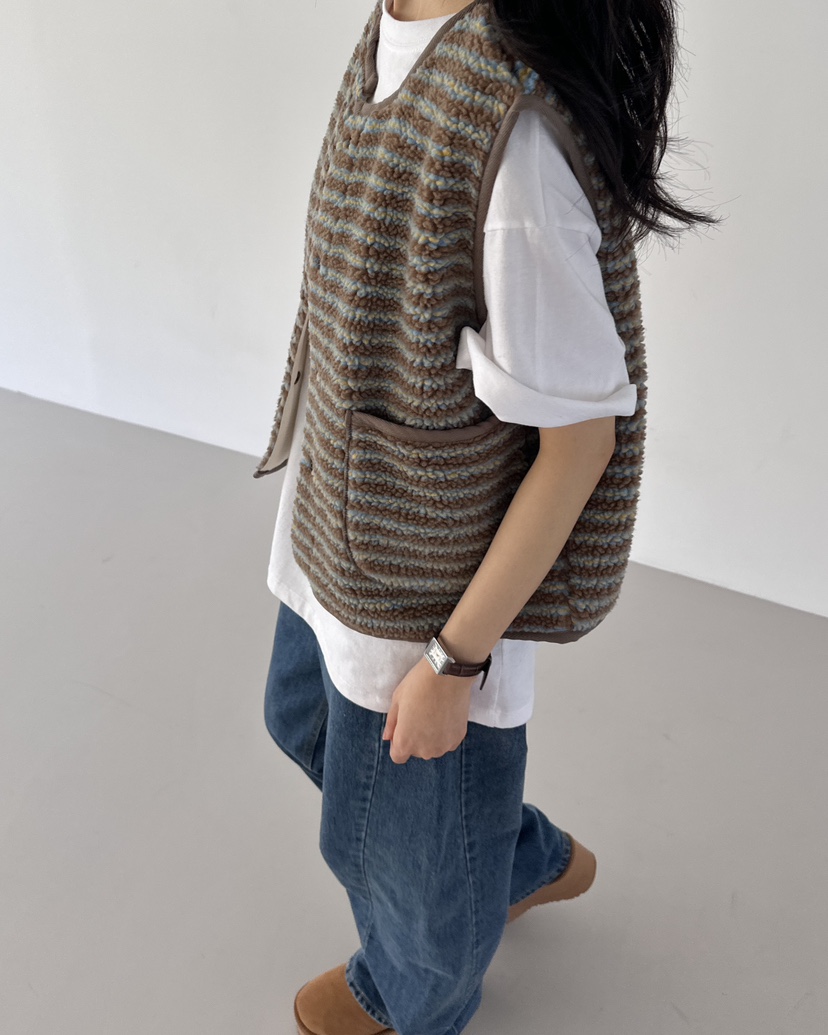 HOWDY/FACT THE NERD東大門代購女士新品推薦休閑馬甲HOWDY/FACT THE NERD馬甲