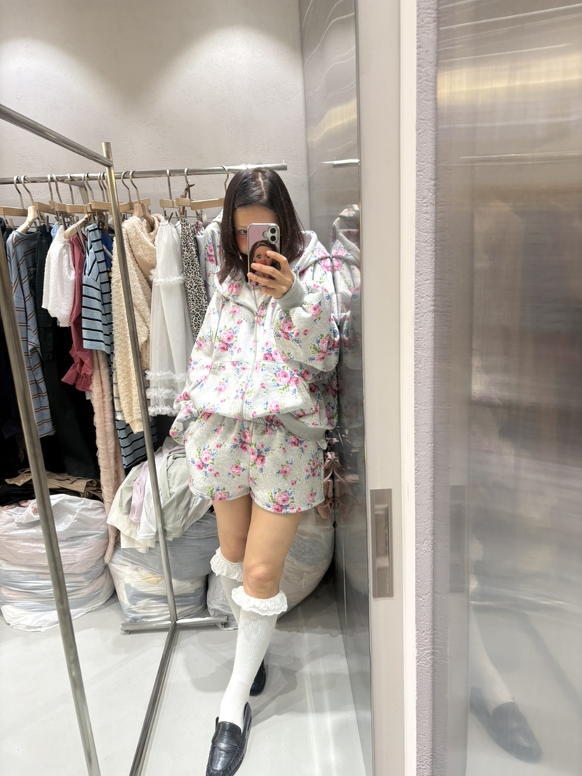 PLATFORM-L東大門直郵女裝新品真品人氣時尚推薦熱賣短褲絨PLATFORM-L短褲