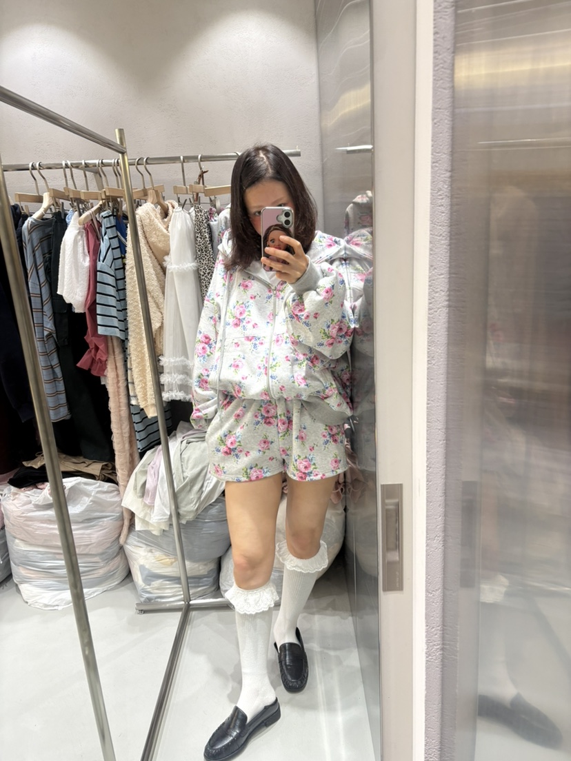 PLATFORM-L東大門直郵女裝新品真品人氣時尚推薦熱賣短褲絨PLATFORM-L短褲