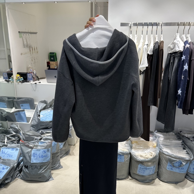 RICH SISTER東大門直郵女士新款真品熱賣衛衣連帽衫撞色RICH SISTER衛衣