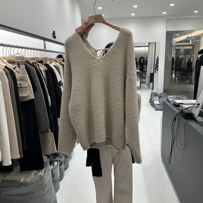 THE VALUE東大門直郵女裝新品熱賣推薦時尚休閑毛衣V領絲帶THE VALUE毛衣圖色2米色