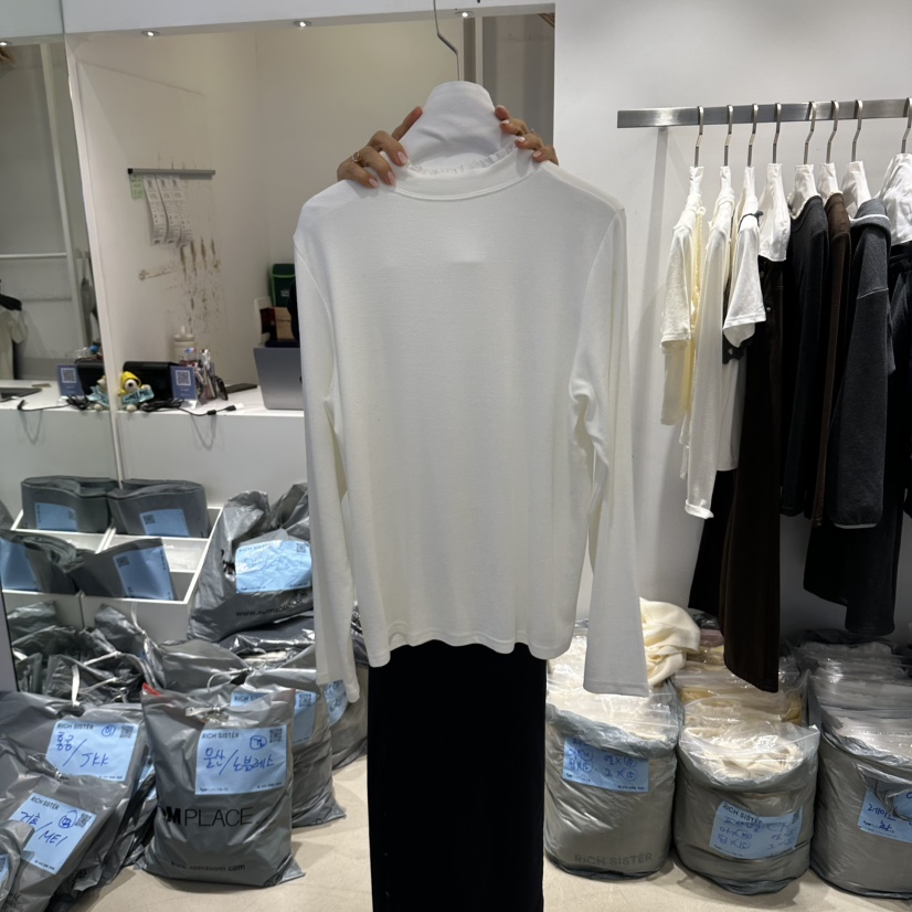RICH SISTER東大門直郵女裝新款真品推薦長袖T恤撞色蕾絲RICH SISTER長袖T恤