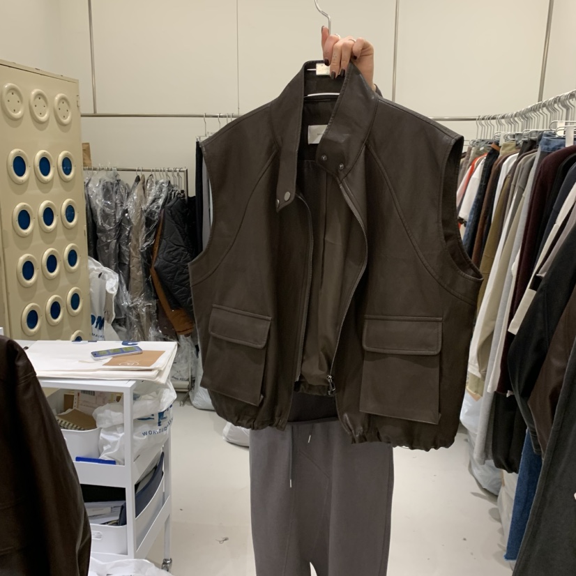 BANY ANCO東大門代購女裝新品熱賣人氣推薦休閑馬甲口袋BANY ANCO馬甲圖色1棕色