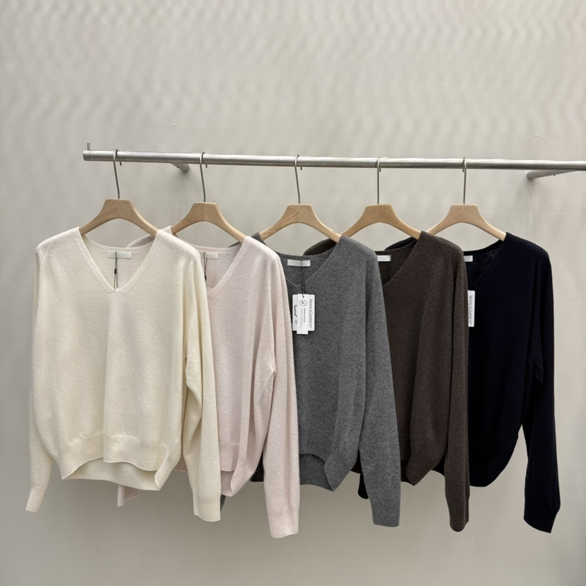 EOOB/LAMEREI東大門直郵女士新品人氣時尚毛衣羊毛100V領EOOB/LAMEREI毛衣