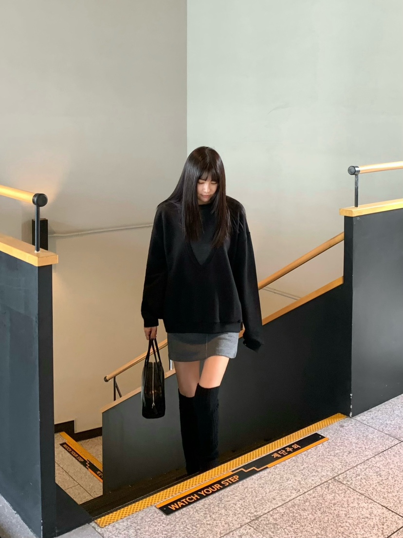 空東大門實拍女士新款休閑推薦人氣熱賣時尚真品衛衣COURGETTE衛衣