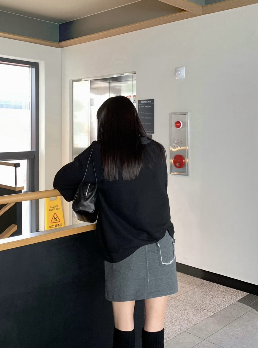 空東大門實拍女士新款休閑推薦人氣熱賣時尚真品衛衣COURGETTE衛衣